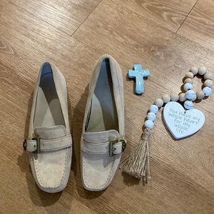 EUC Ladies UGG Driving Loafers